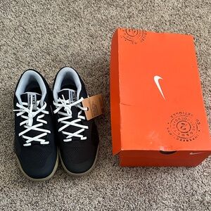 Nike Hyperquick Indoor Court Shoes – Black/White Gum Sole – Size 10 NWT